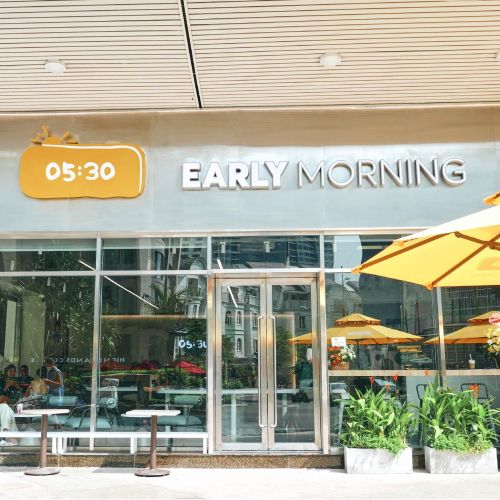 QUÁN 5:30 EARLY MORNING CAFE