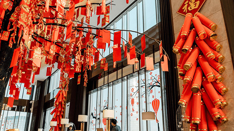 10-cach-trang-tri-tet-van-phong-bang-bao-li-xi