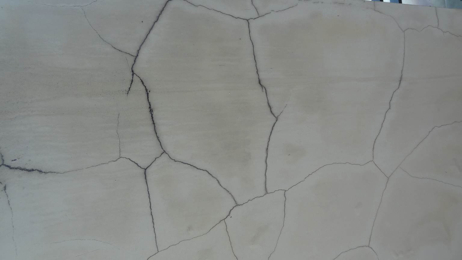 nut-chan-chim-tren-tuong