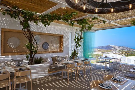 quan-cafe-theo-phong-cach-dia-trung-hai-3