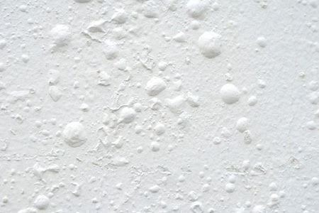 su-co-son-tuong-nha-bot-khi